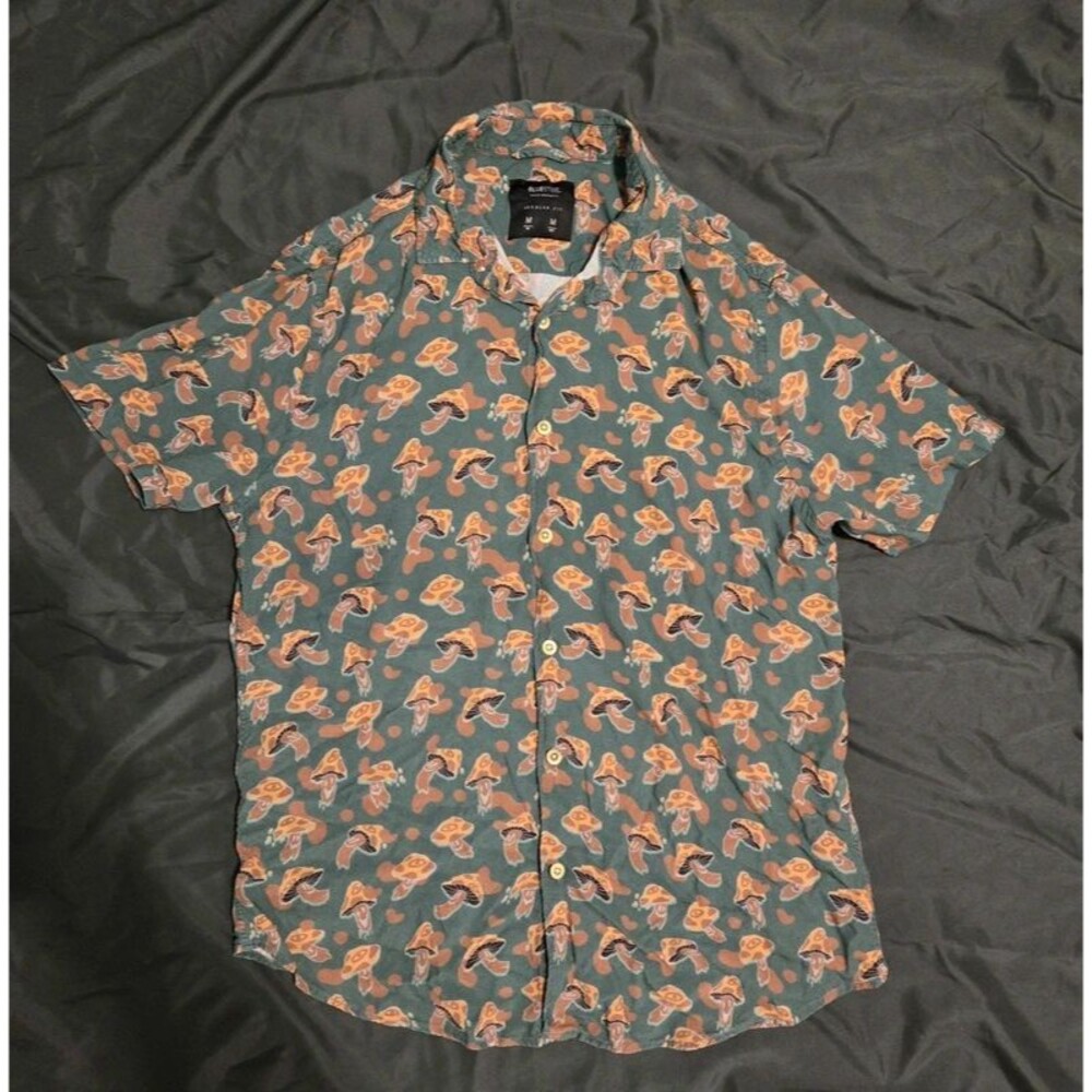 BlueSteel Mens Button Down Shirt Mushrooms Shrooms Trippy Spooky Size M